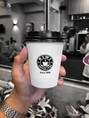 Kiwi coffee & milk tea shop