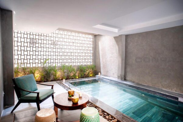 sơn bê tông trang trí hồ bơi villa
