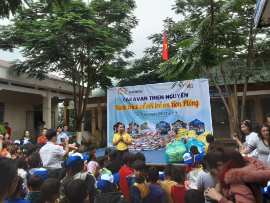Conpa vietnam và Canavan tổ chức thiện nguyện trẻ-em-kon-plong