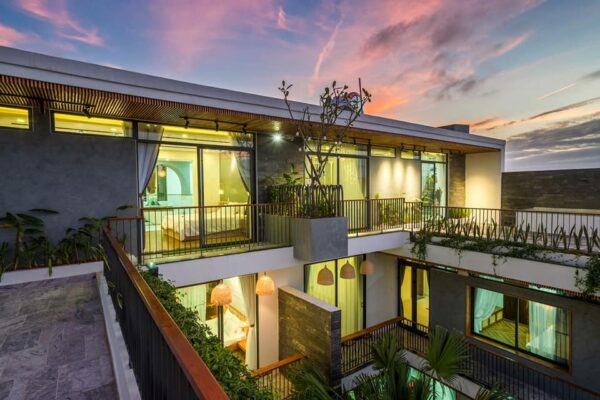 Song Cat Vila Da Nang