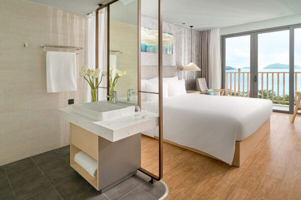 deluxe balcony ocean view the secret con dao