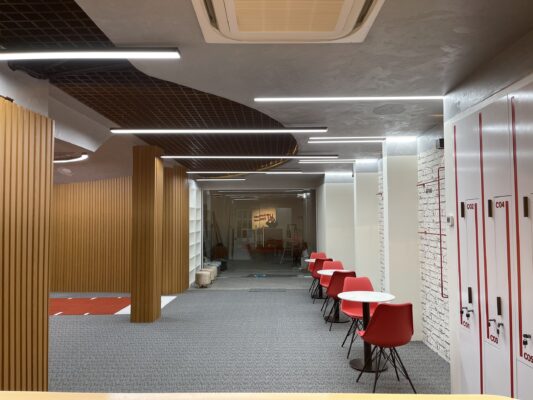 Không gian phòng tập hiện đại cùng sơn bê tông Conpa